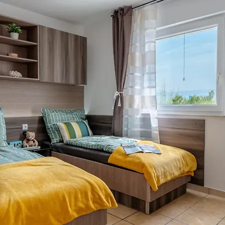 Andy's Perla Apartmán Vir